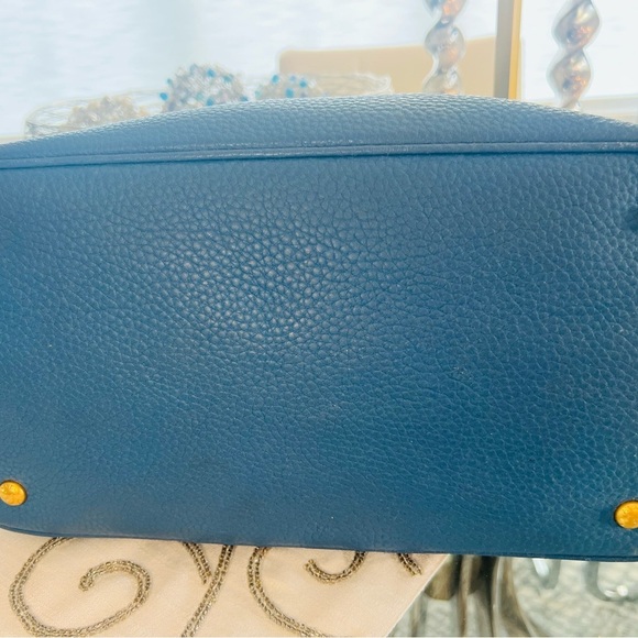 Prada Vitello Daino Tote/Handbag Colbalto Blue - Picture 8 of 13
